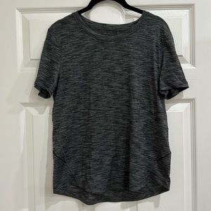 Lululemon Athletica Women’s Long Distance Short Sleeve Shirt Heathered Black 6